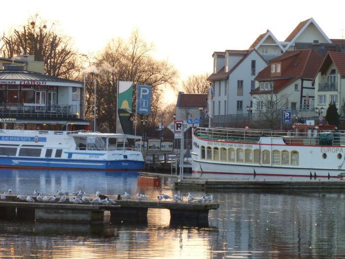 Apartment Yachthafen Waren Exterior foto