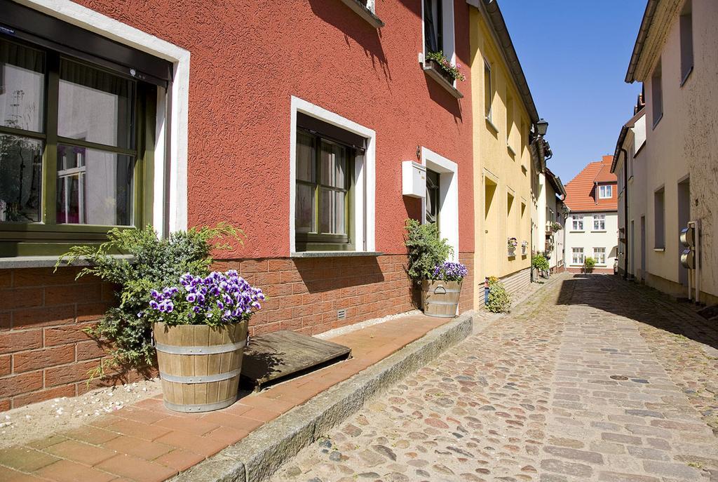 Apartment Yachthafen Waren Exterior foto